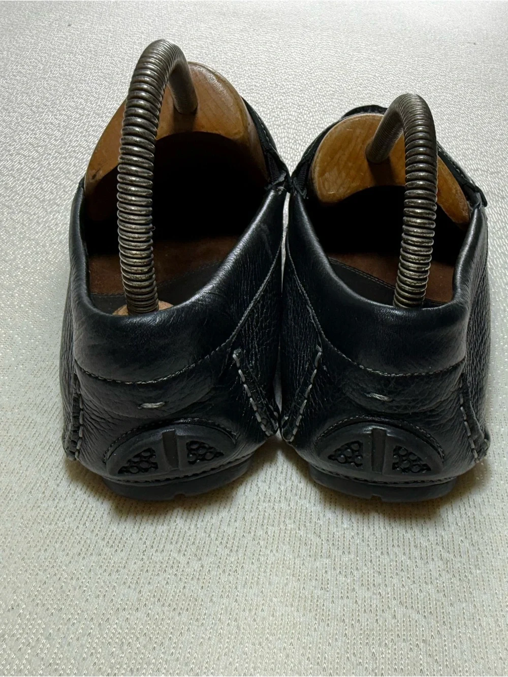 Johnston & Murphy Black Pebbled Leather Slip-On Loafers. Like new.